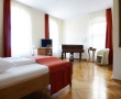 Cazare Pensiuni Sibiu |
		Cazare si Rezervari la Pensiunea Huet Residence din Sibiu